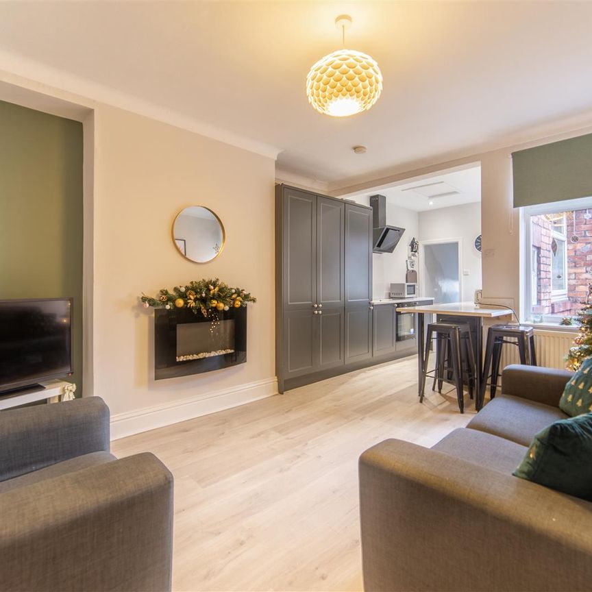 3 bed flat to rent in Brandon Grove, Sandyford, NE2 - Photo 1