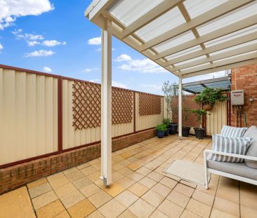 Beautifully presented townhouse in Croydon Park - Photo 3