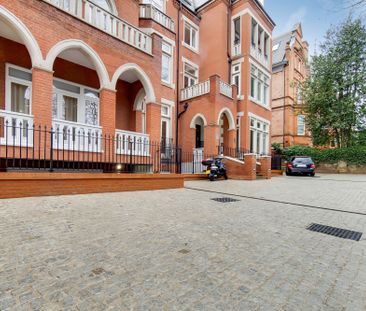 Fitzjohns Avenue, Hampstead, NW3 6PH, London - Photo 2