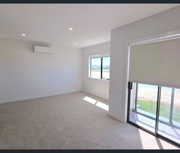 Modern Family Living in the Heart of Clyde - Photo 4