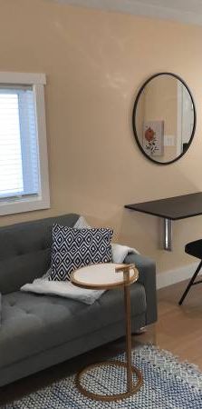 $1800 furnished studio in Kits - Photo 1