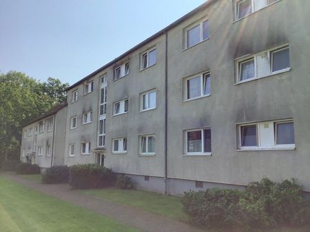 Helle 3 Zimmer Wohnung mit Balkon, sofort anmietbar! - Foto 2