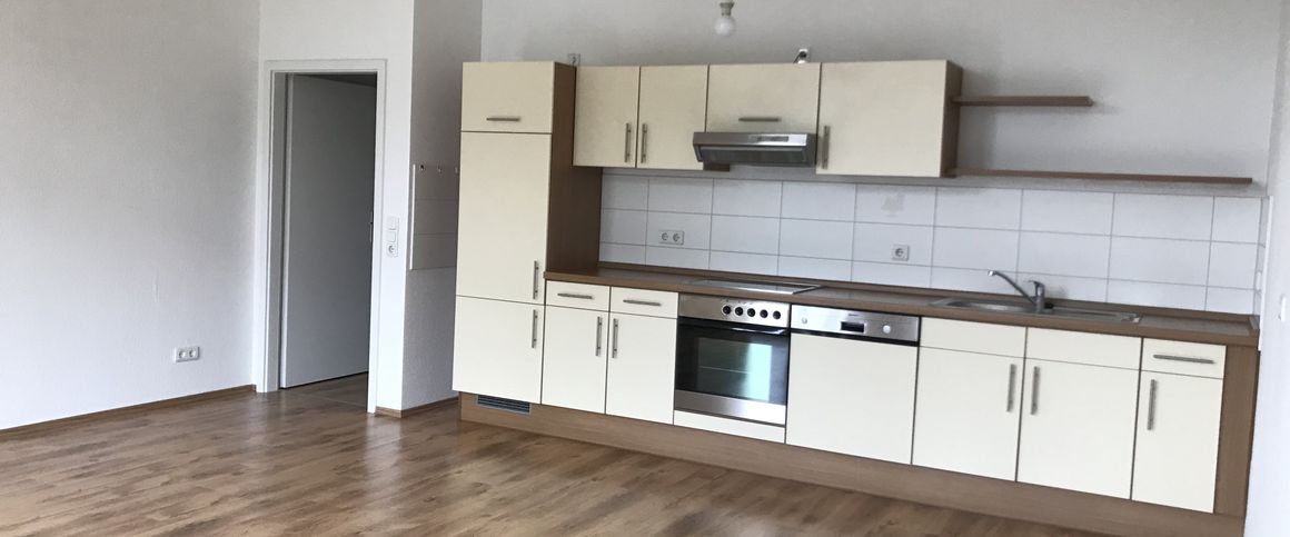 Azubi / Studenten - Wohnung inkl. EBK & Balkon ! - Foto 1