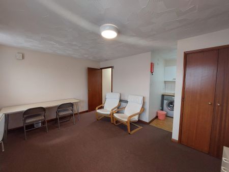 Burgess Road, Southampton - Photo 2