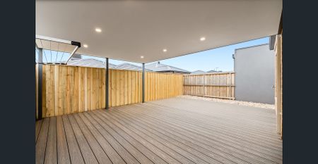 3-Bedroom Family Home in Fraser Rise - Photo 2