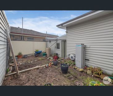 22 Alfred Street, Sebastopol, Vic 3356 - Photo 5