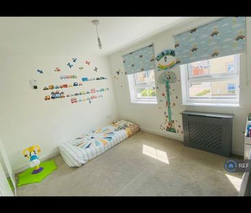 3 bedroom semi-detached house to rent - Photo 6