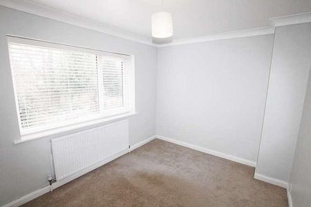 Baron Close, Woolston, WA1 - Photo 4