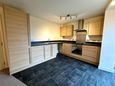 2 bedroom flat to rent - Photo 5