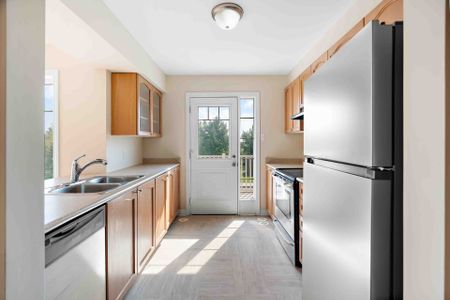 For Lease - 164 Sunshine Crescent, Orleans - Cumberland and Area, Ontario - Photo 5