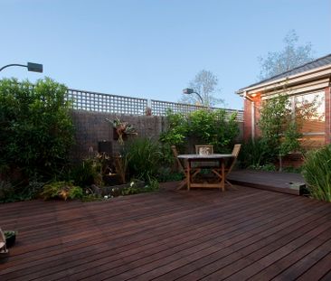 Unit 2/21 Cheviot Road, Mount Waverley. - Photo 1