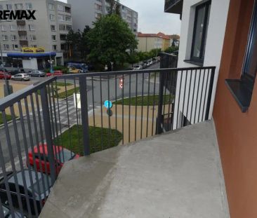 Exkluzivní pronájem novostavby bytu 2+kk+B + parkovací stání- Pardu... - Photo 4