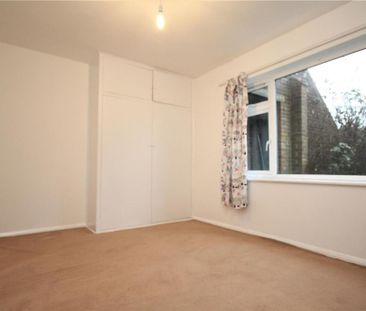 2 bedroom maisonette to rent - Photo 2