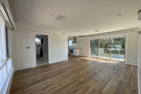 BEACH LIFESTYLE WITH AMAZING BAY VIEWS! - Photo 5