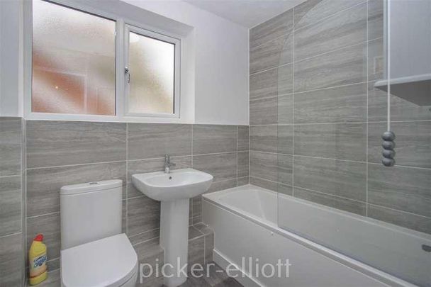 Bosworth Close, Hinckley, LE10 - Photo 1