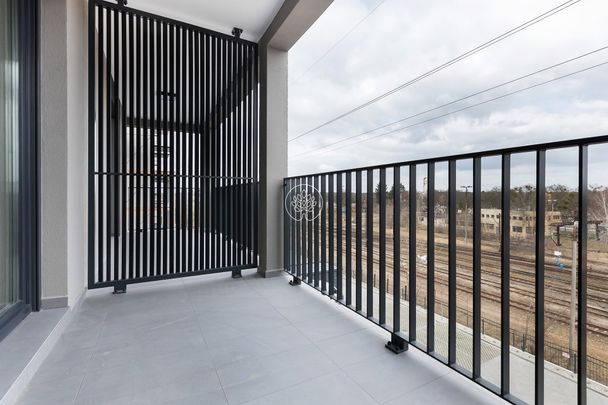 Nowa kawalerka w bloku z 2021r - Photo 1