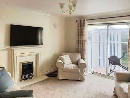 Harwood Drive, Hinckley, LE10 - Photo 3