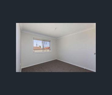 2-BEDROOM GRANNY FLAT - Photo 2