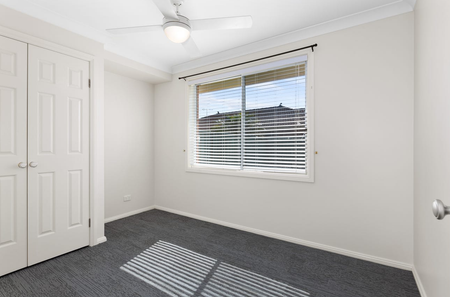 SPACIOUS WELL-MAINTAINED HOME IN GREAT LOCATION - Photo 5