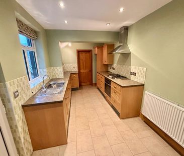 Crescent Road, Hugglescote, LE67 - Photo 4