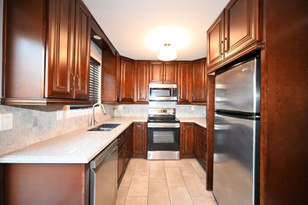 For Lease - 39 JONES Drive Unit# UPPER, Barrie, Ontario - Photo 2