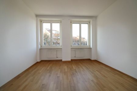 Mit Blick aufs Spalentor - schöne 5-Zimmer-Wohnung mit Cheminée im 3.OG - Photo 5