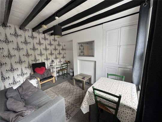 Vron Square, Bangor, Gwynedd, LL57 - Photo 1