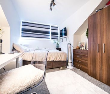 Trelawn Place, Headingley, Leeds - Photo 3