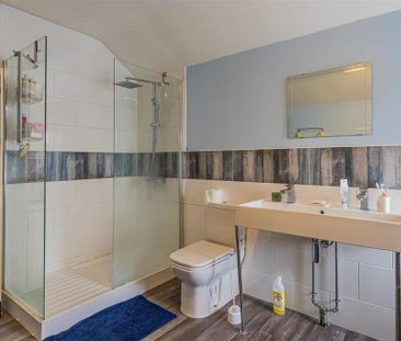 2 bedroom terraced house to rent - Photo 3