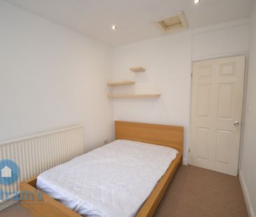 4 bed Mid Terraced House for Rent - Photo 6