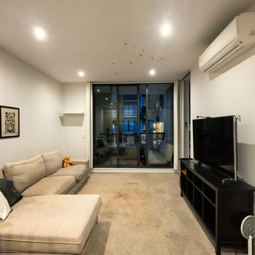 Fully Furnished One Bedroom! Available NOW! - Photo 1
