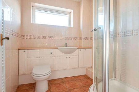 Mandarin Way, Wymans Brook, Cheltenham, GL50 - Photo 3