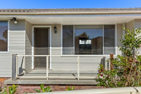 21 Hexham Street, Kahibah NSW 2290 - House For Rent | Domain - Photo 5