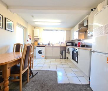 Room 4, 170 Victoria Road, Cambridge - Photo 5