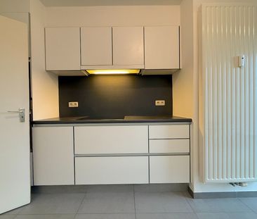 Ruim 3-slpk appartement te Sint-Michiels - Foto 4