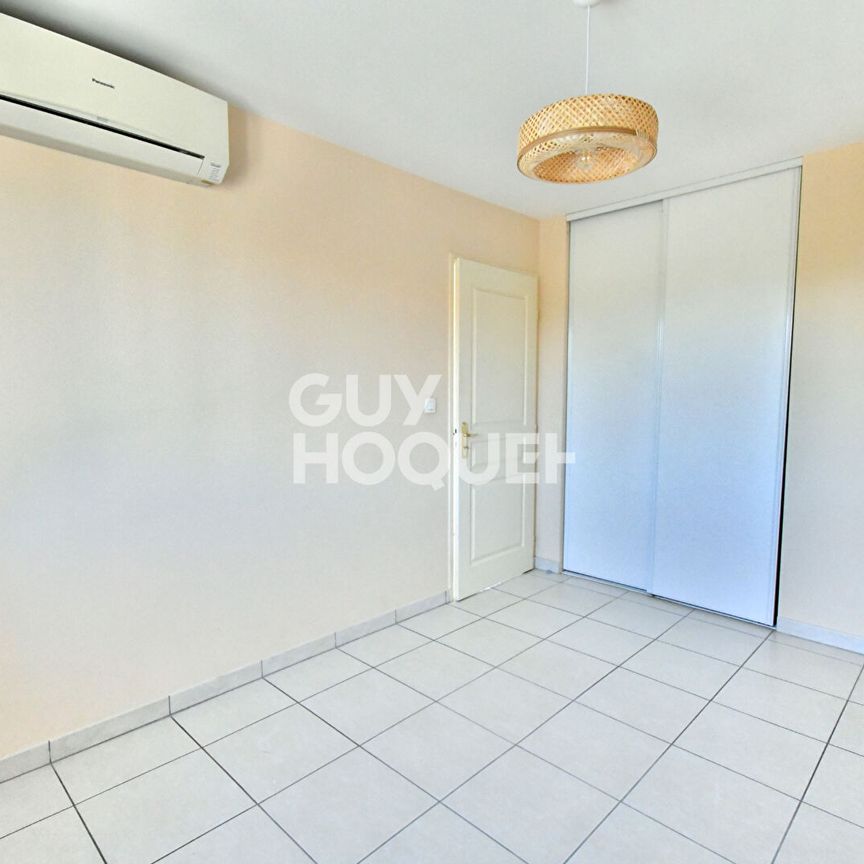 Appartement 2 chambres, terrasse, parking - Photo 1