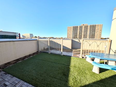 For Lease - 19 Applewood Lane Unit# 244, Toronto, Ontario - Photo 4