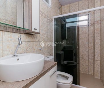 Casa com 7 quartos e 360m² para alugar em Anchieta, Porto Alegre. - Foto 4