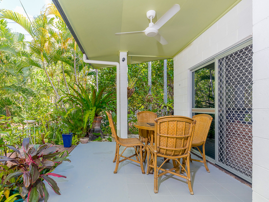 Unit 2, 20 Terebra St, Palm Cove, QLD - Photo 1