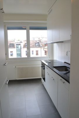 Appartement en attique dans le quartier de St-Jean - Charmilles - Photo 1