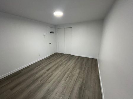 34A Rue de Berri, H7G 2W5, Laval - Photo 3