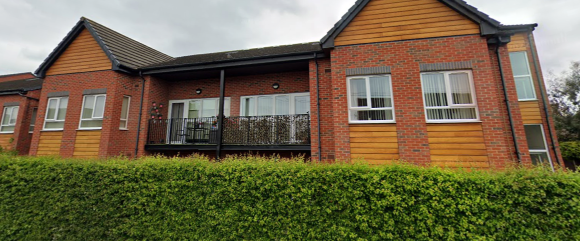 Hilton Crescent Room 2 - Photo 1