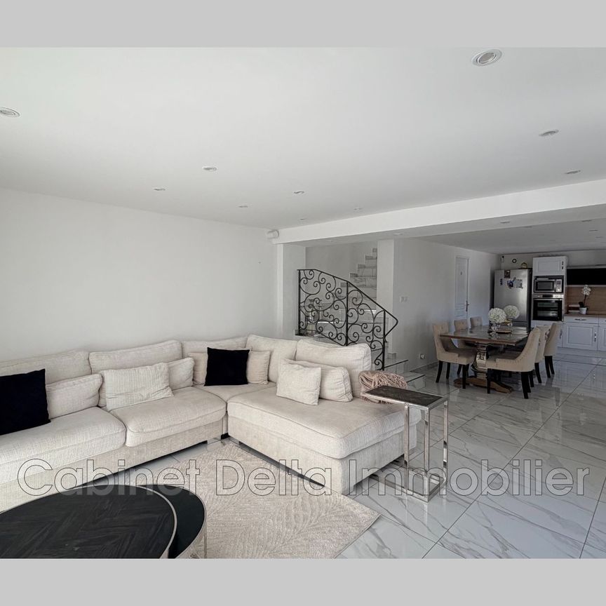 Location Maison 4 pièces 85m² LA SEYNE SUR MER 83500 - Photo 1