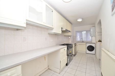 4 bedroom - Photo 2