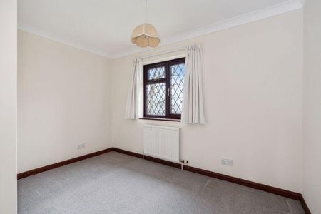 5 bedroom detached house to rent - Photo 5