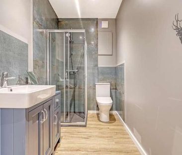 Oak Hill Road, Stapleford Abbotts, RM4 - Photo 2