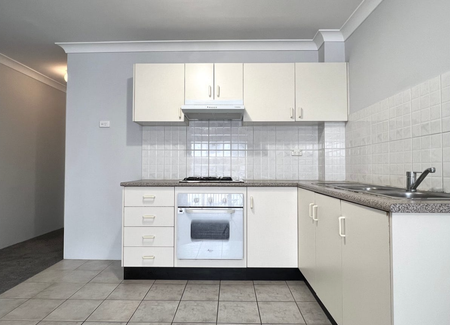 Cosy Two Bedroom Unit - Photo 4