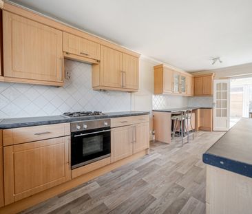 3 bedroom terraced house to rent - Photo 6