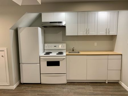 For Lease - 85 Watt Street, Guelph, Ontario - Photo 2