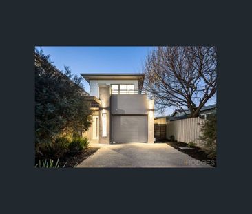 MODERN and newly RENOVATED furnished family sized home for rent! - Photo 5